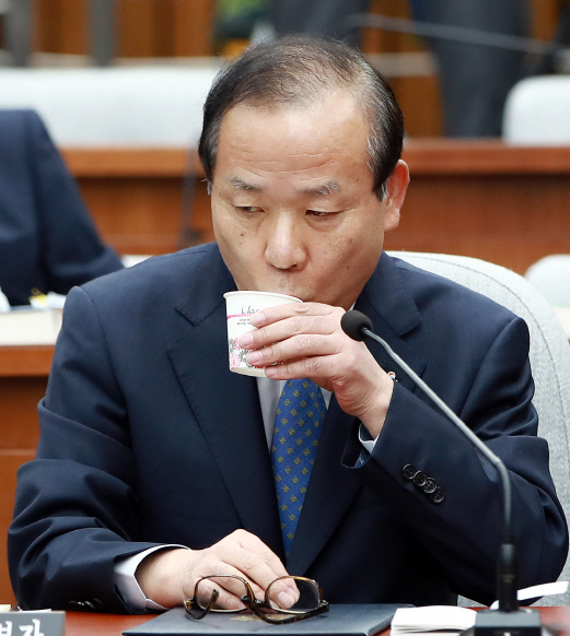 김이수 헌재소장 후보자, 과거 통진당 해산결정 반대 의견에 대해 “헌재 결정에 이의는 없어”