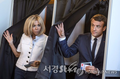 프랑스 총선 1차투표 시작…마크롱 신당 압승 유력