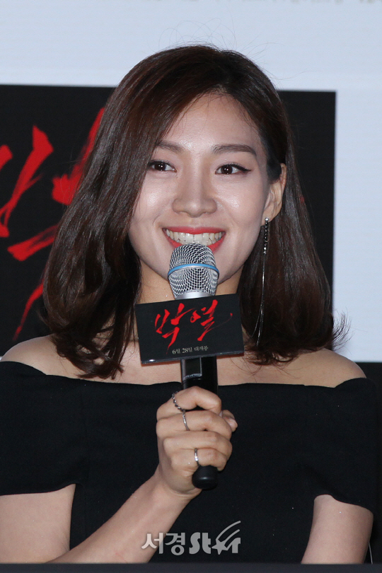 배우 최희서가 13일 오후 서울 중구 을지로 동대문 메가박스에서 열린 영화 ‘박열’ 언론시사회에 참석했다.