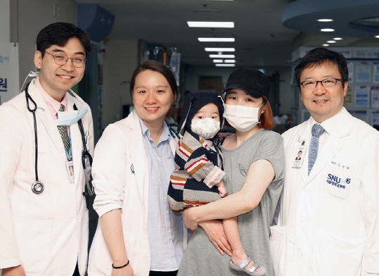 서울대병원 22개월 영아 첫 폐이식 성공