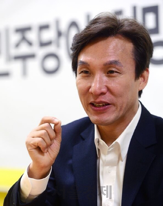 [김민석 민주연구원장 인터뷰] '정부보다 빨리 뛴다는 각오로 집권당의 싱크허브 만들겠다'