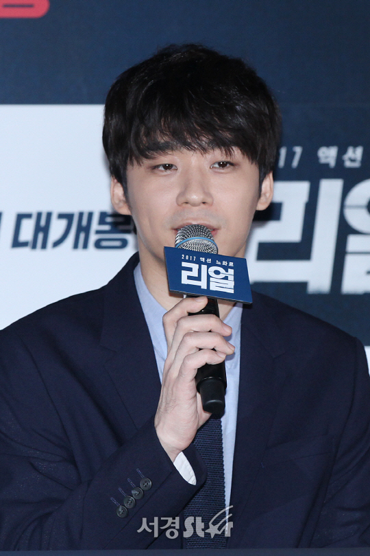 감독 이사랑이 26일 오후 서울 성동구 행당동 왕십리 CGV에서 열린 영화 ‘리얼’ 언론시사회에 참석했다.