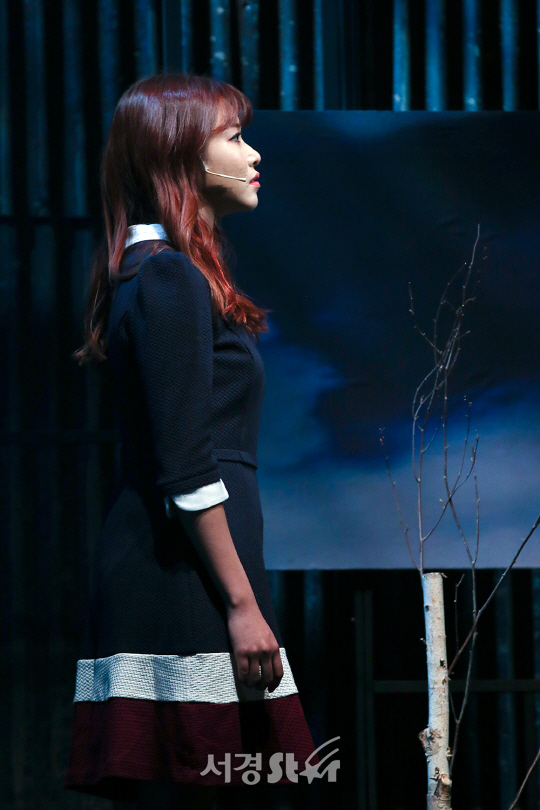 배우 해나가 27일 오전 서울 종로구 동숭동 유니플렉스에서 뮤지컬 ‘위대한 캣츠비’ 프레스콜 무대를 선보이고 있다.