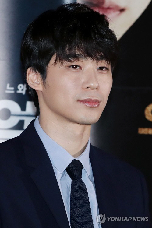 ‘리얼’ 이사랑 감독, 신인이 110억 대작으로 데뷔? 누리꾼 “김수현 덕”