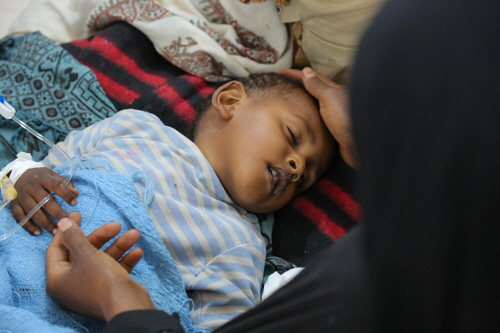 예멘 콜레라 사망자, 25%가 어린이…“1분에 어린이 1명 이상 콜레라에 걸려”