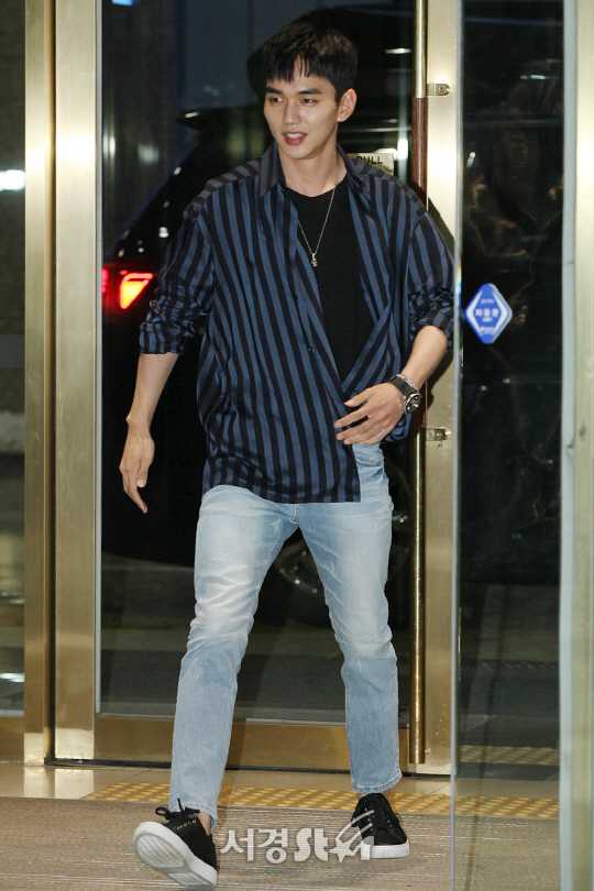 유승호가 3일 오후 서울 마포구 스탠포드 호텔에서 MBC 수목드라마 ‘군주 - 가면의 주인’ 종방연에 참석해 포즈를 취하고 있다.