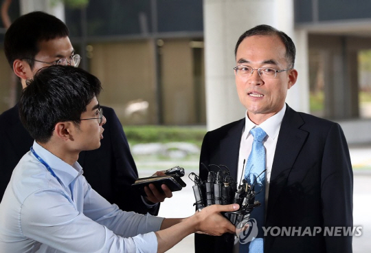 문무일 검찰총장 후보자, “부패 공직자는 국가와 국민, 조직의 적” 검찰개혁 의지 피력