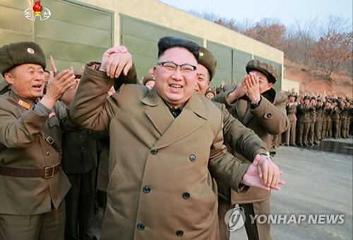美 ‘북한 ICBM 발사’에 “대가 치른다는 것 보여줘야 해” 한미 연합 탄도미사일 사격