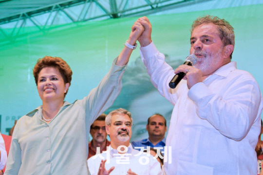 루이스 룰라(오른쪽)와 지우마 호세프 전 브라질 대통령