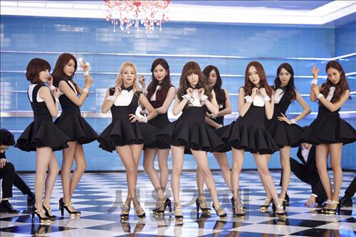 빌보드 최고의 K팝 걸그룹은 '소녀시대'