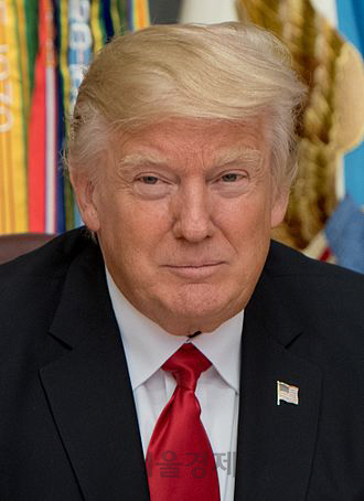 도널드 트럼프 미국 대통령/위키피디아
