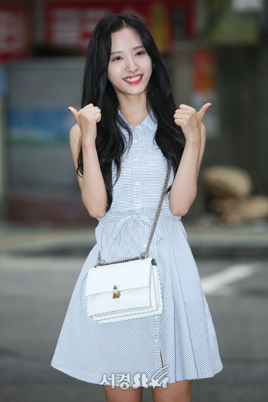우주소녀 보나가 22일 오후 서울 영등포구 한 음식점에서 열린 KBS2 금토드라마 ‘최고의 한방’ 종방연에 참석하고 있다.