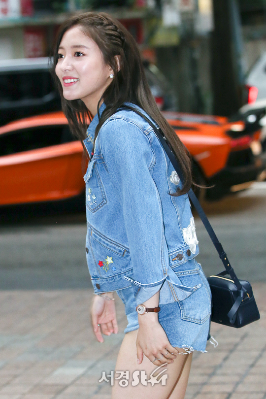 배우 이세영이 22일 오후 서울 영등포구 한 음식점에서 열린 KBS2 금토드라마 ‘최고의 한방’ 종방연에 참석하고 있다.