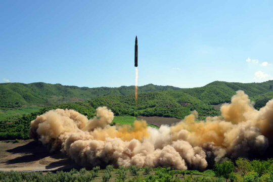 북한이 지난 4일 발사한 대륙간탄도미사일(ICBM) ‘화성-14’ /연합뉴스