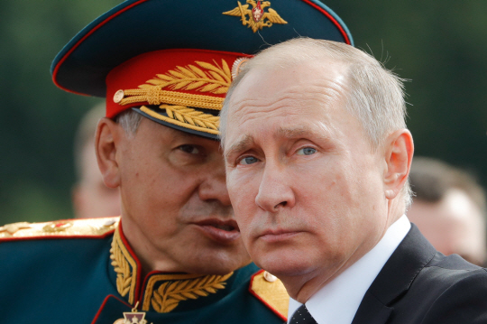 블라디미르 푸틴(오른쪽) 러시아 대통령 /타스연합뉴스