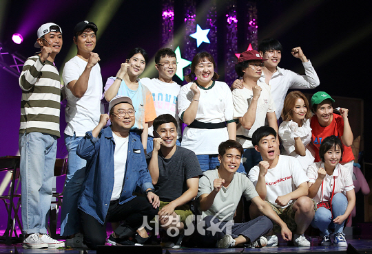 ‘개그콘서트’ 출연 코미디언들이 2일 오후 서울 영등포구 KBS 신관 공개홀에서 열린 KBS2 ‘개그콘서트’ 현장공개 행사에 참석하고 있다. /사진=조은정 기자