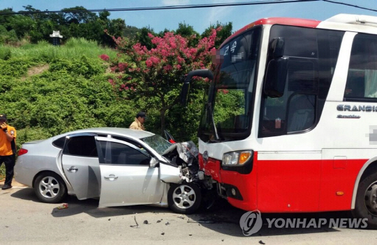 신안서 승용차·고속도로 충돌사고, 19초간 역주행한 이유는?