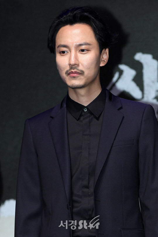 배우 김남길이 8일 오전 서울 강남구 신사동 압구정 CGV에서 열린 영화 ‘살인자의 기억법’ 제작보고회에 참석했다.