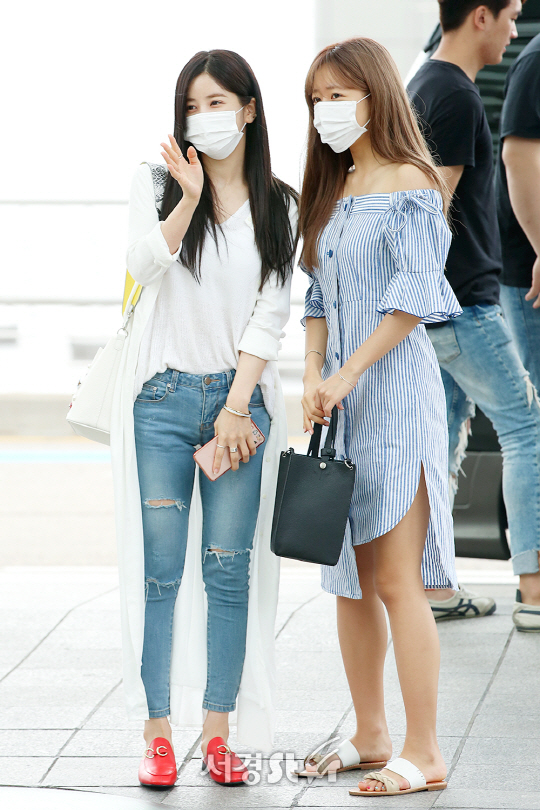 에이핑크 박초롱-김남주, '청순한 미모' (인천공항 출국)