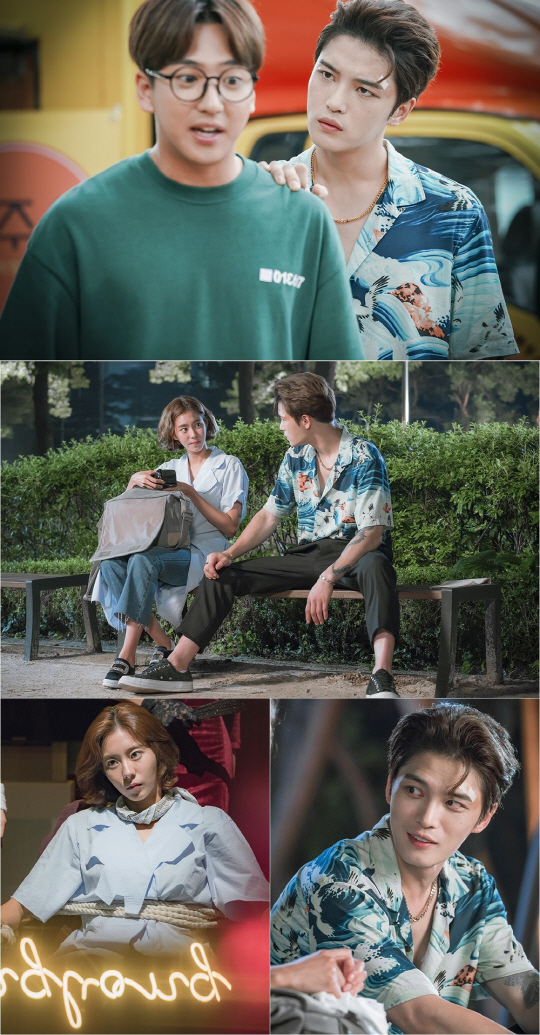 '맨홀' 측 '김재중, 시간여행 본격 시작…180도 달라질 것'