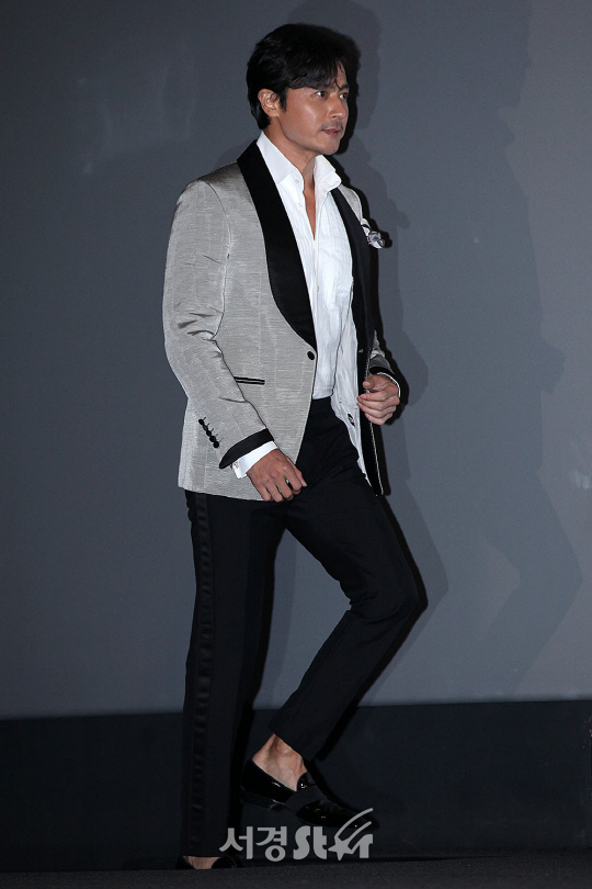 배우 장동건이 16일 오후 서울 용산구 CGV 용산아이파크몰에서 열린 영화 ‘브이아이피(VIP)‘ 언론시사회에 참석했다.