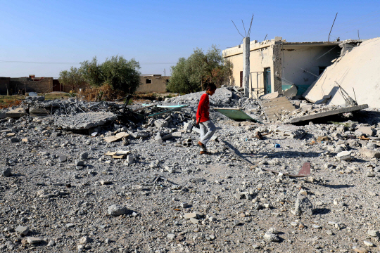 폐허가 된 시리아 락까 서부 지역 모습 /락까=AFP연합뉴스