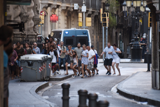 '안전지대' 스페인까지 당했다…유럽 전체가 'IS 사정권' 공포