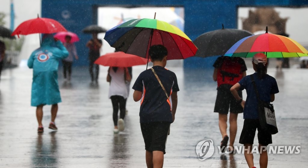 서울 호우주의보 해제, 저녁 부터 다시 비 내릴 듯...