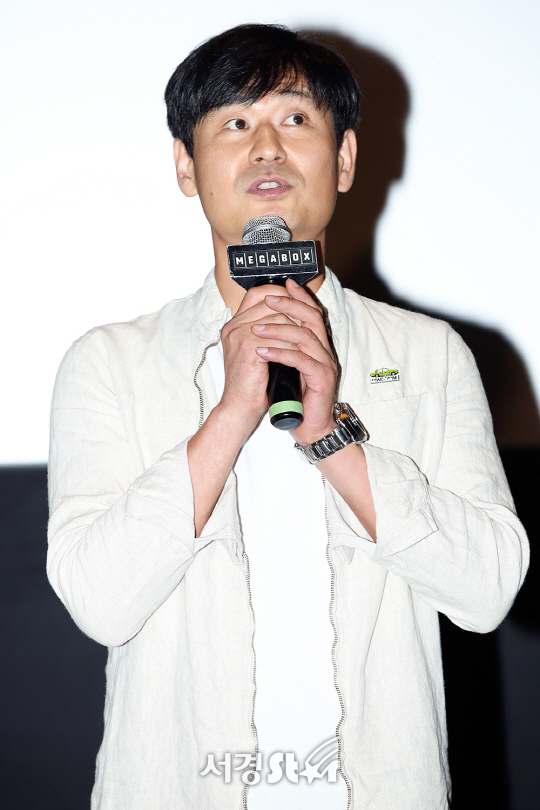 배우 박혁권이 22일 오후 서울 강남구 메가박스 코엑스에서 열린 영화 ‘택시운전사(감독 장훈)’ 무대인사에 참석하고 있다.