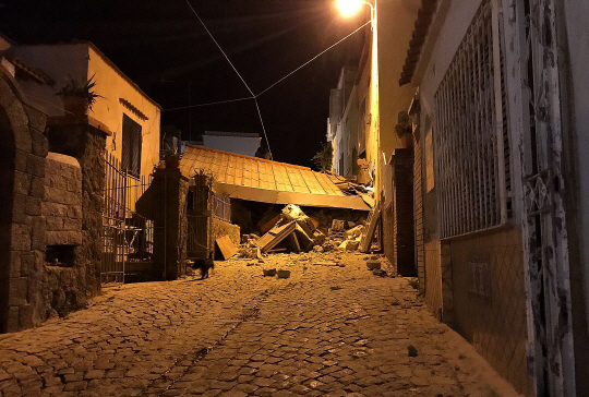 이탈리아 이스키아섬 지진으로 2명 사망