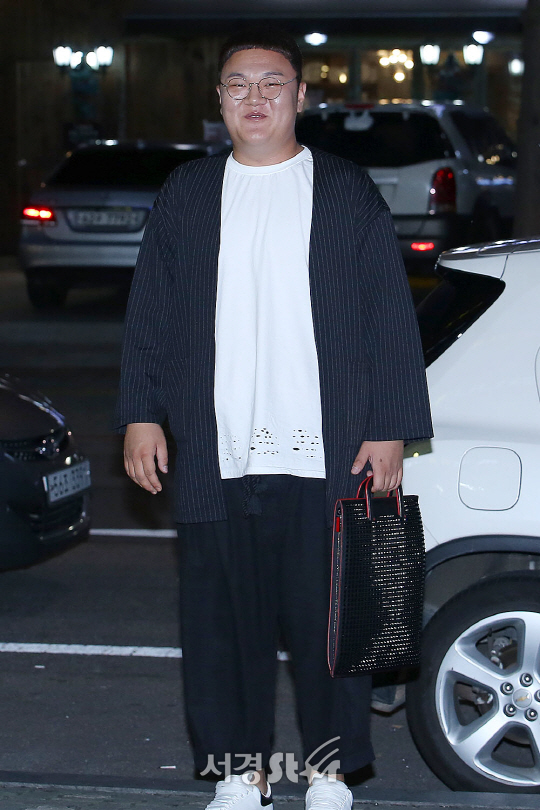 배우 박규선이 22일 오후 서울 영등포구 여의도동 한 음식점에서 tvn 월화드라마 ‘하백의 신부’ 종방연에 참석해 포토타임을 갖고 있다.