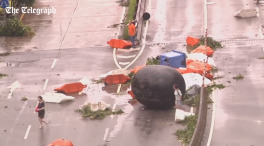 태풍 ‘하토’ 홍콩 쑥대밭...중국 남부까지 진출 ‘사망자 9명’