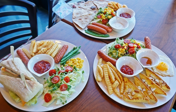 김포시도시 소문난 브런치 맛집 ‘달에서 온 토끼’