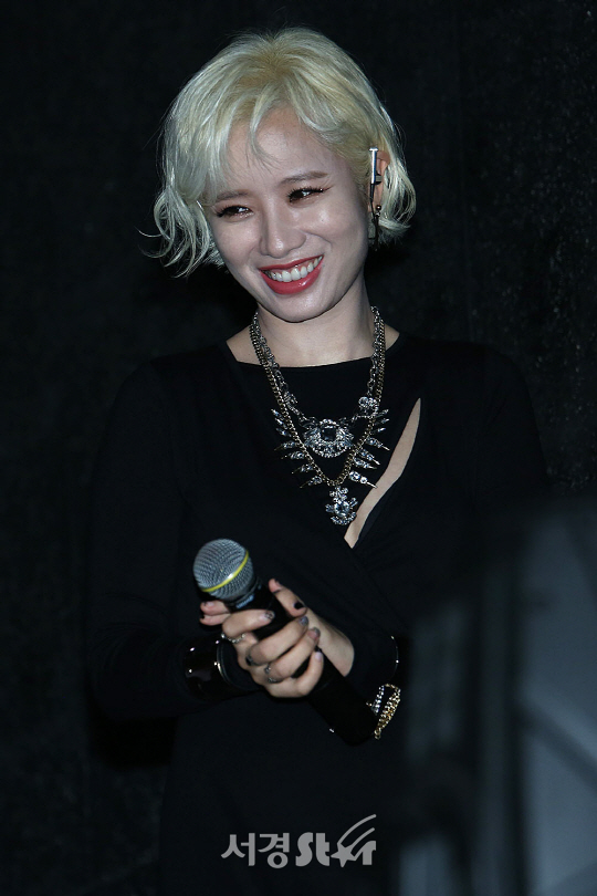 가수 박기영이 25일 오후 서울 마포구 서교동 하나투어 브이홀에서 열린 사계 프로젝트 세 번째 싱글 앨범 ‘거짓말’ 쇼케이스에 참석했다.