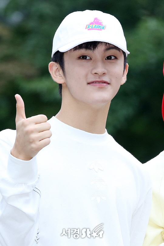 NCT드림 마크, 잘생김이 따봉! (뮤직뱅크 출근길)