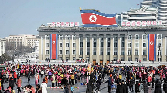 미사일 발사 이어 '주민 사상교육' 열올리는 북한, 이유는?