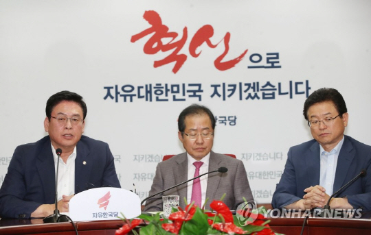 한국당, 김장겸 체포영장에 반발…“정기국회 보이콧 검토”