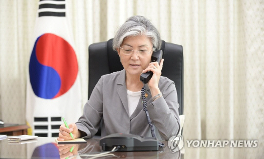 강경화, 英외무장관과 통화…북핵실험 대응 논의