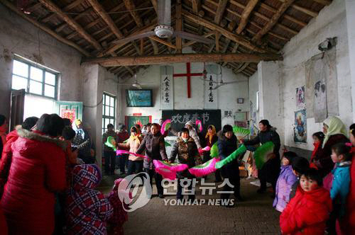 중국, 내년부터 종교통제 수위 높인다…최근 ‘종교사무조례’ 승인