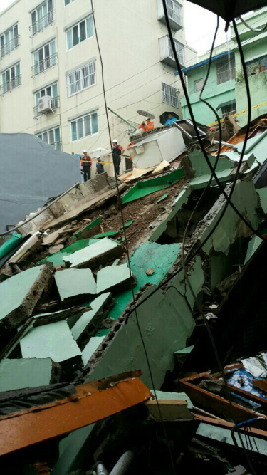 부산 물폭탄에 주택 3채 붕괴…인명피해는 없는 듯