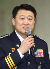 경찰청장 '불법 집회시위 엄정 대응은 바뀔 수 없는 기조'