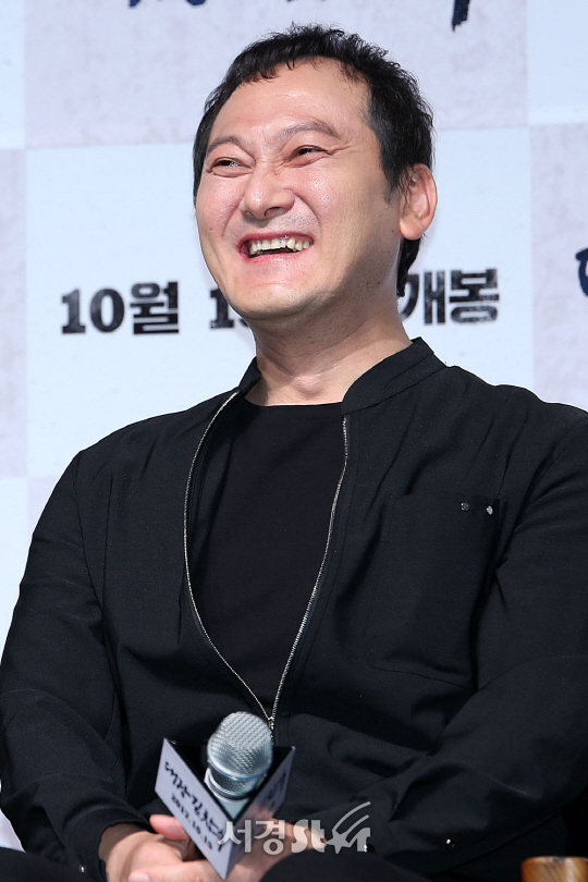 정만식이 12일 오전 서울 강남구 신사동 압구정 CGV에서 열린 영화 ‘대장 김창수’ 제작보고회에 참석했다.