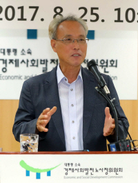 문성현 노사정위원장. /연합뉴스