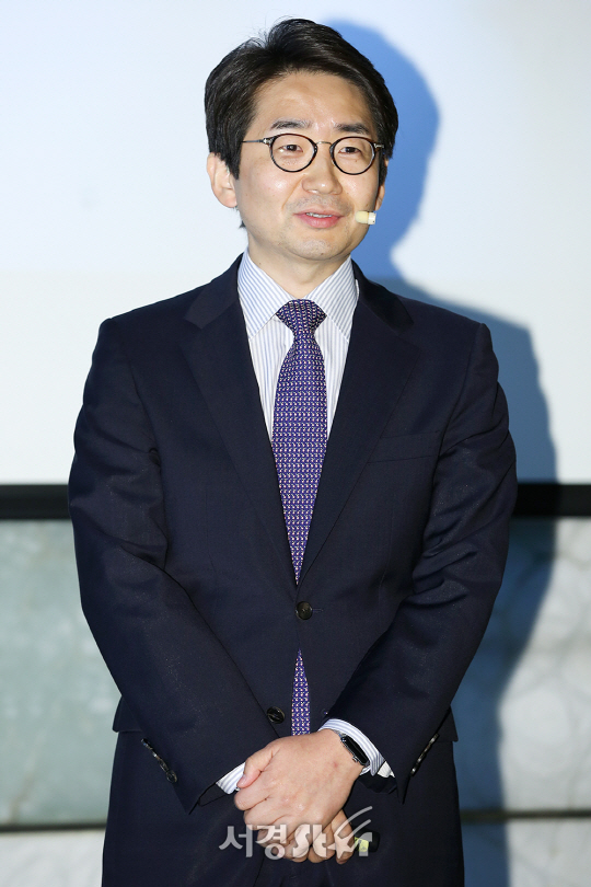 CJ E&M 영화사업부문 임명균 해외사업본부장이 13일 오전 서울 종로구 더 플라자 호텔 다이아몬드홀에서 열린 CJ E&M 글로벌 영화사업 설명회에 참석해 CJ E&M 해외영화사업에 대해 말하고 있다.
