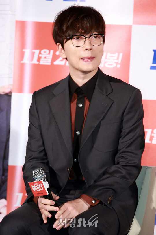 배우 이동휘가 25일 오전 서울 중구 동대문 메가박스에서 열린 영화 ‘부라더’ 제작보고회에 참석했다.