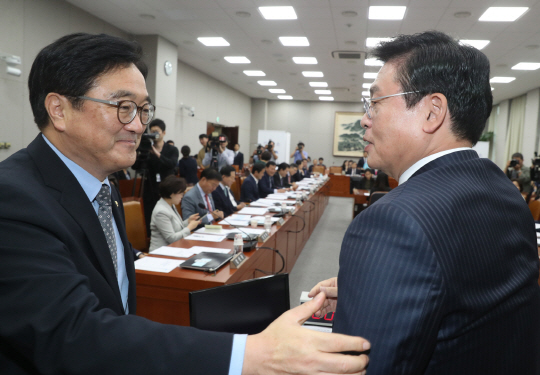 한국당 '협의체는 책임회피 기구' 국민의당 '文 안보 인식 여전히 우려'