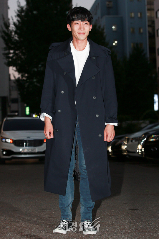 배우 이상이가 28일 오후 서울 영등포구 한 음식점에서 열린 KBS2 수목드라마 ‘맨홀 - 이상한 나라의 필’ 종방연에 참석하고 있다.