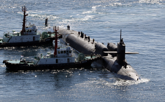 미국의 핵 추진 잠수함 미시간호.