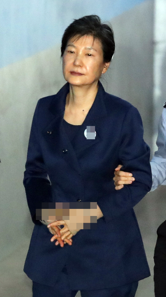 자유한국당이 20일 오후 3시 여의도 당사에서 윤리위원회를 열고 박근혜 전 대통령에 대한 징계를 내린다. /연합뉴스