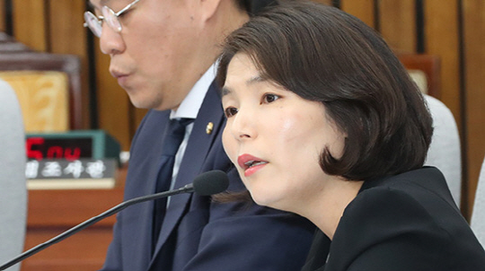 한국당 “신고리5·6호기 재개는 사필귀정… 文대통령 사과해야”